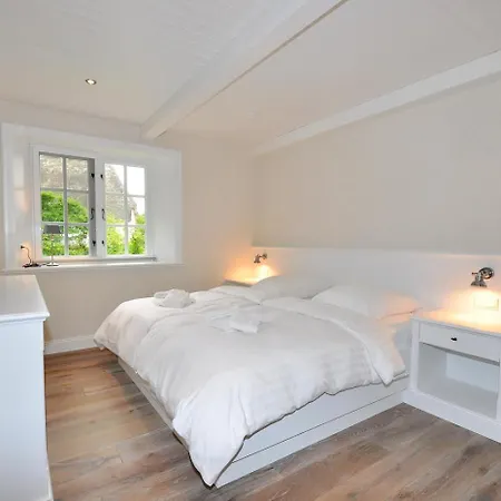 Doppelhaushaelfte Spo-stern * Böhl