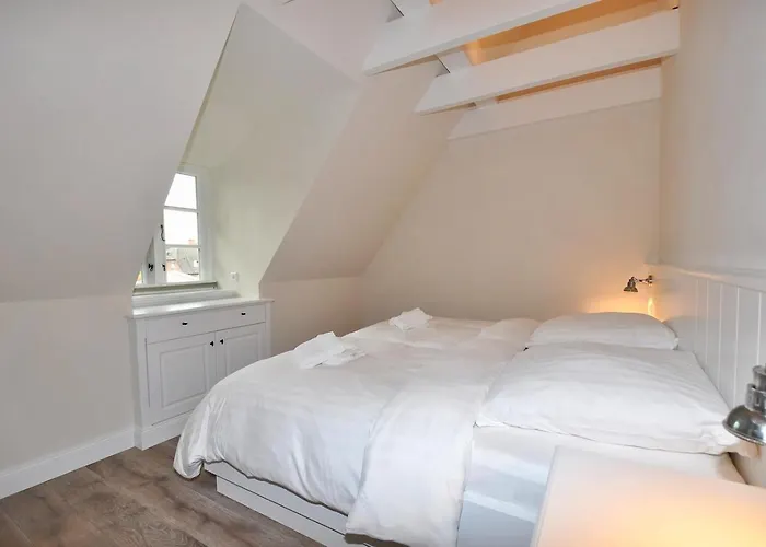 Doppelhaushaelfte Spo-stern * Böhl