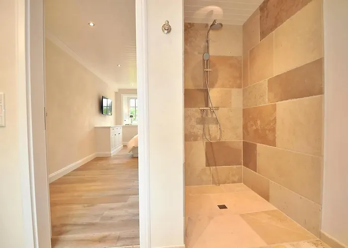 Doppelhaushaelfte Spo-stern *